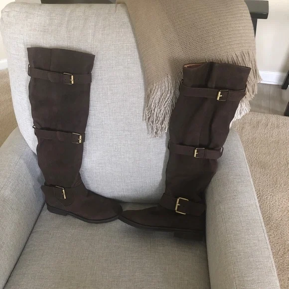 Gentle Souls by Kenneth Cole brown boots - Picture 1 of 8